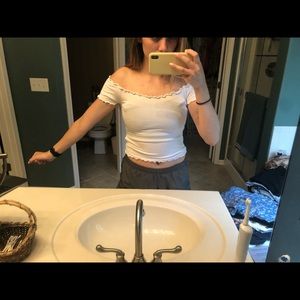 Off the shoulder Crop